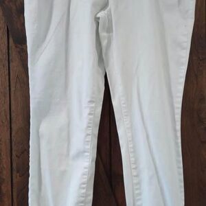 Size 13 No Boundaries Low Rise Skinny White Jeans 27” Inseam juniors C4109